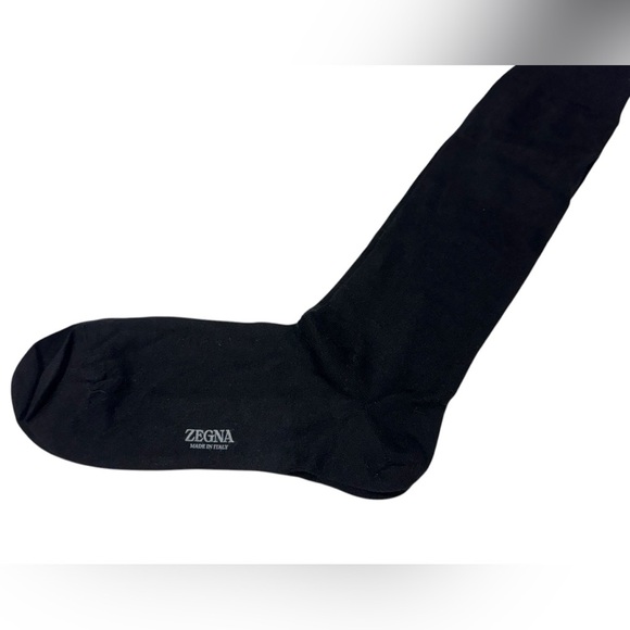 ZEGNA***Black Cashmere Knee Sock***Size 40-41***$160 - Picture 3 of 6